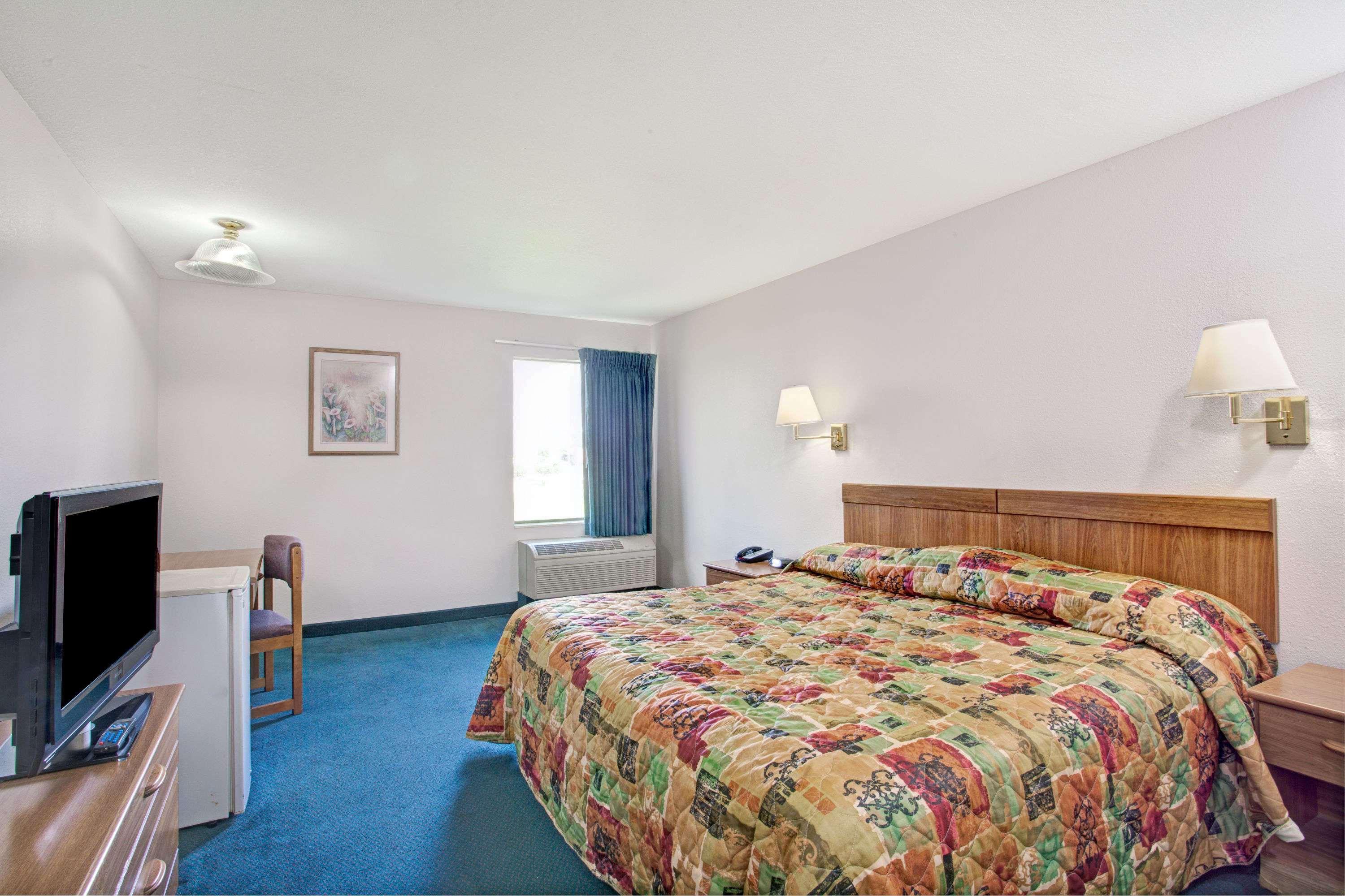 Super 8 By Wyndham Olive Branch Hotel Eksteriør billede